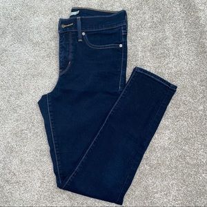 Levi 311 Shaping Skinny Jeans